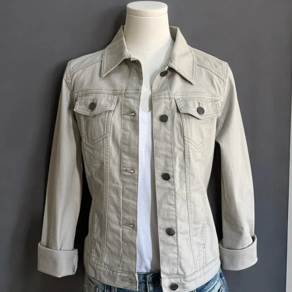Lee Riders Women’s Cream Denim Stretch Jacket! Small! - Picture 2 of 16